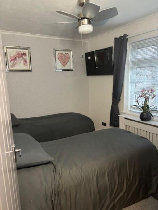 Clarke'S Airbnb Villa Worthing Exterior photo